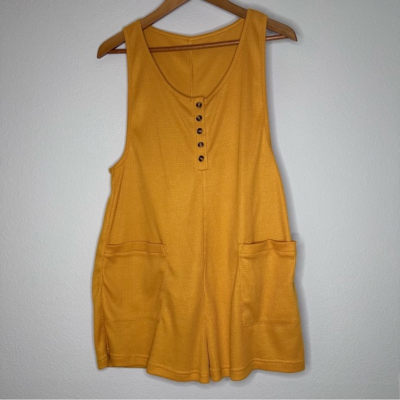 Sleeveless Romper - size S - Picture 2 of 5